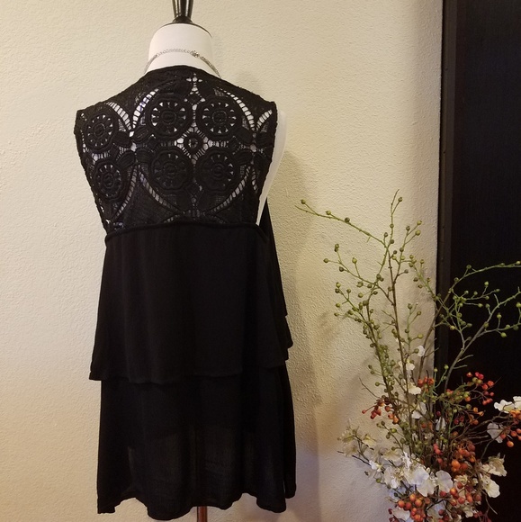 🛍August Silk Black Laced Vest Short Sleeve S, M - Picture 2 of 8